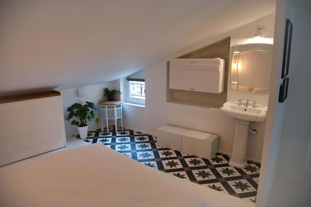 Appartement-Terrasse Centre Historique Uzes Ngoại thất bức ảnh