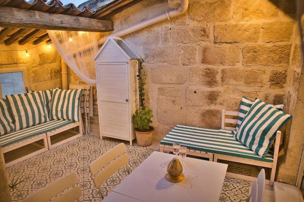 Appartement-Terrasse Centre Historique Uzes Ngoại thất bức ảnh